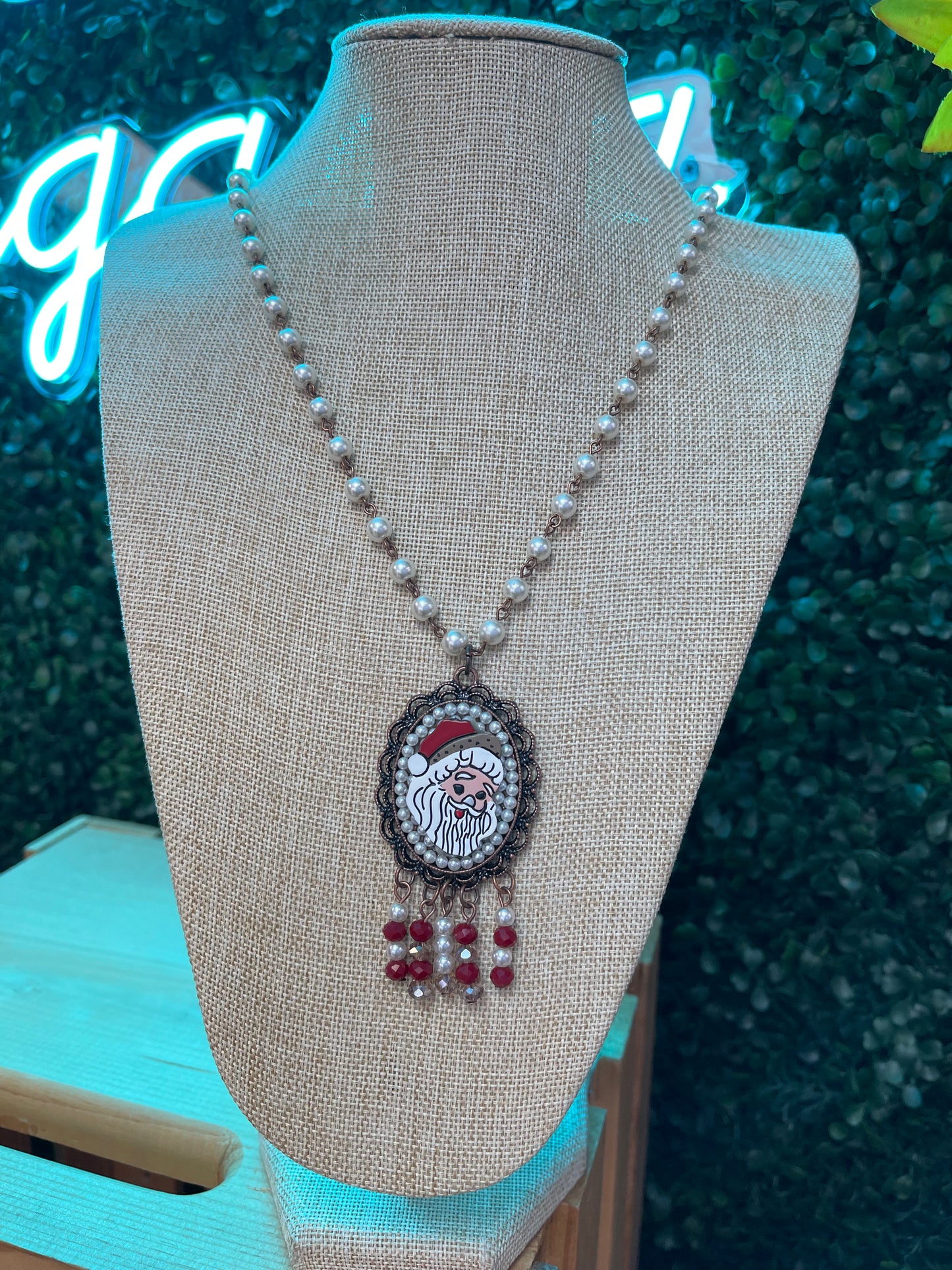Santa Cameo Pearl Necklace