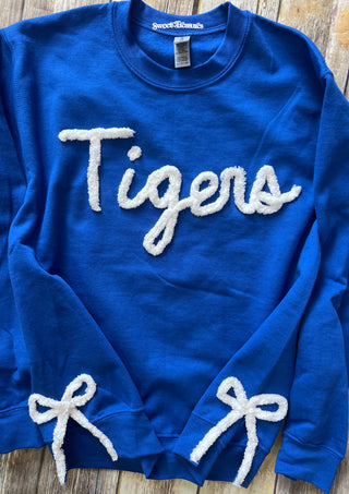 Custom Yarn Bow Pullover