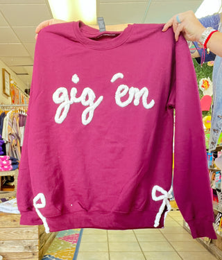 Custom Yarn Bow Pullover