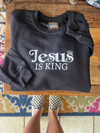 Jesus is King Tee/Pullover