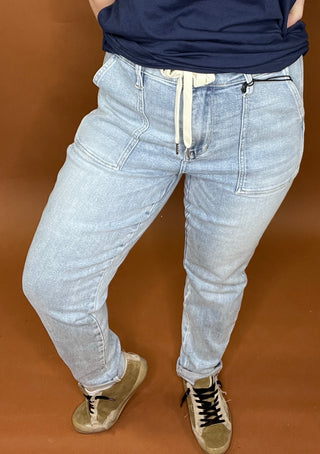 Just Like That Jogger Jeans
