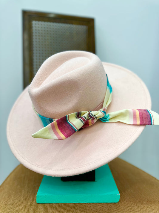 Pretty Pleasant Blush Dulce Serape Hat
