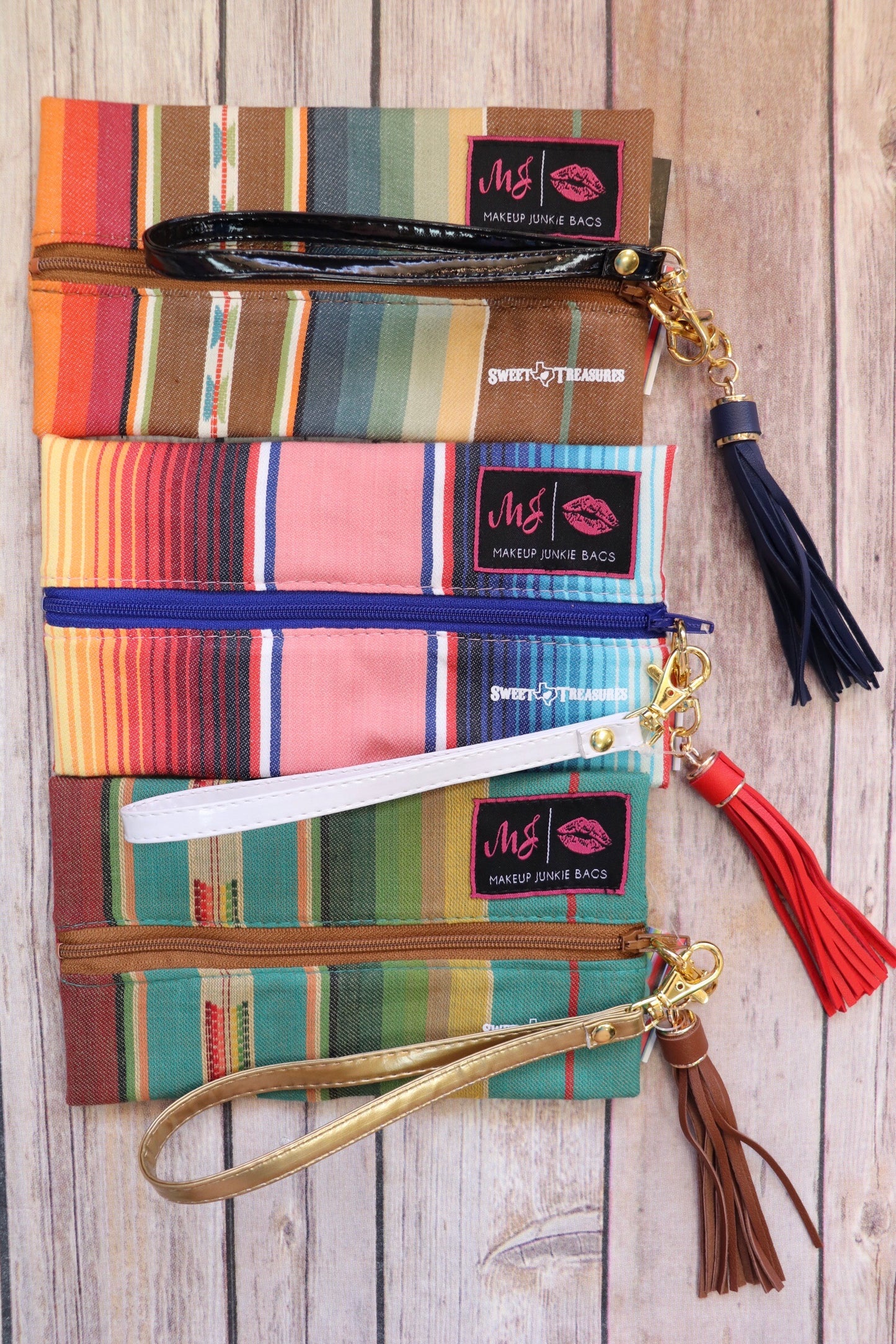 Makeup Junkie Bags Wristlet Strap [5 Colors]